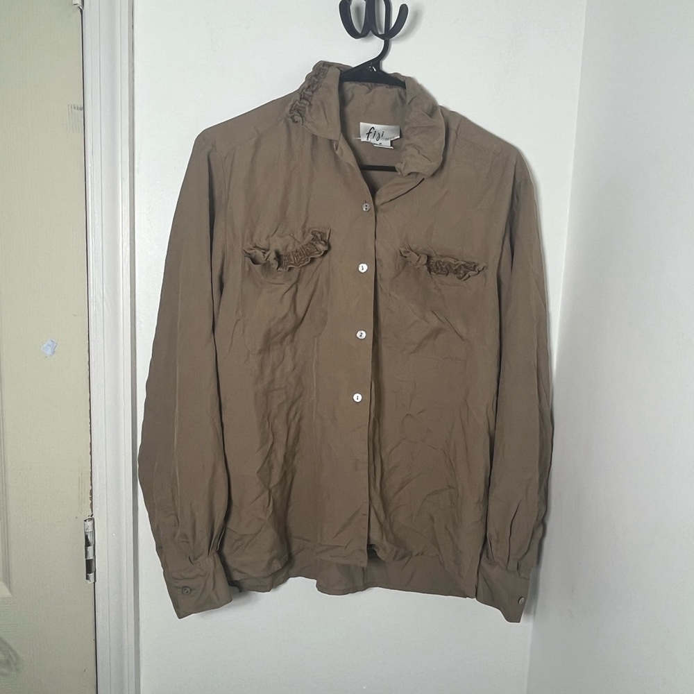 Fiji Sport 100% Silk Button Down Blouse Ruffle Detail Taupe Size Medium